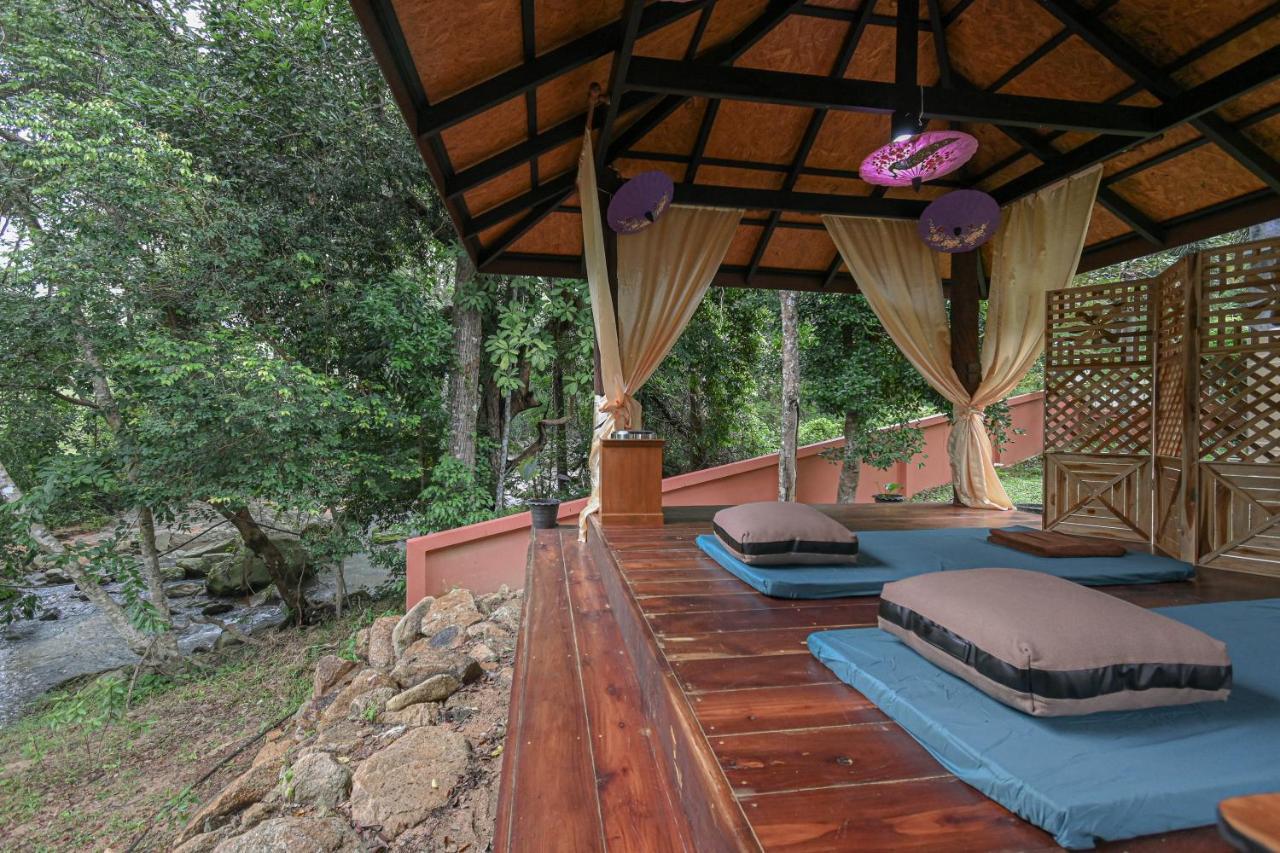 Cascade Tara Hotel Na Mueang Ngoại thất bức ảnh