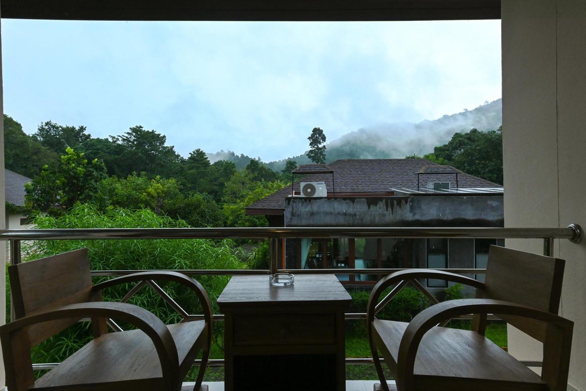 Cascade Tara Hotel Na Mueang Phòng bức ảnh